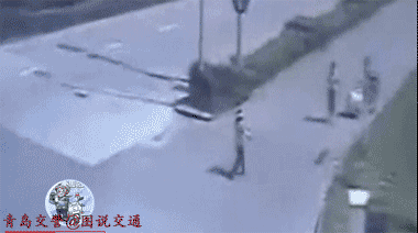 死神來了請注意 危險(xiǎn)交通事故GIF圖合集